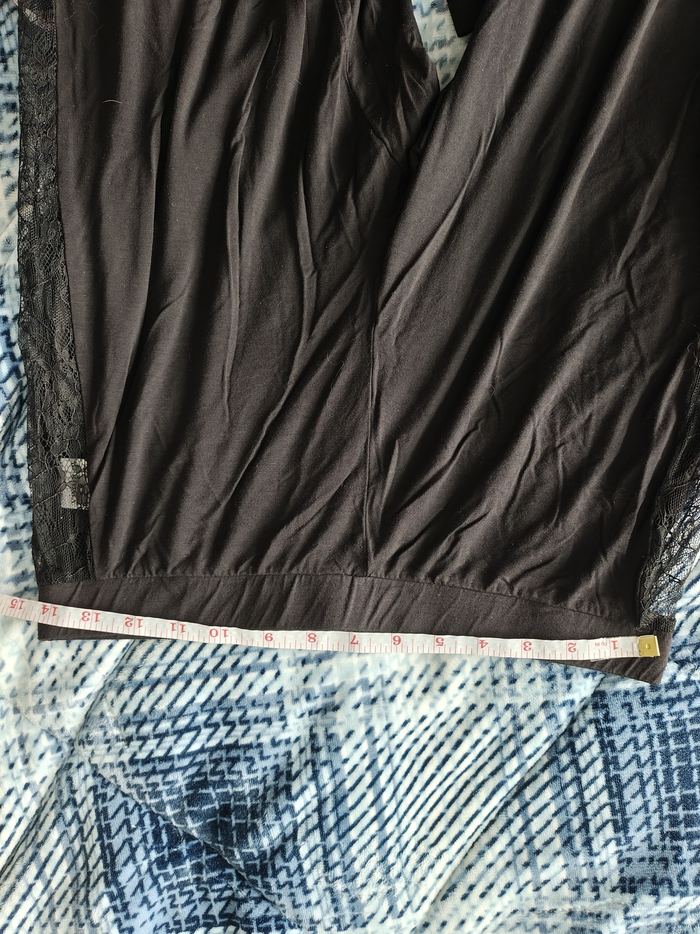 Black Lace Short-Sleeve Pajama Set with Lounge Pants - Picture 11 of 12